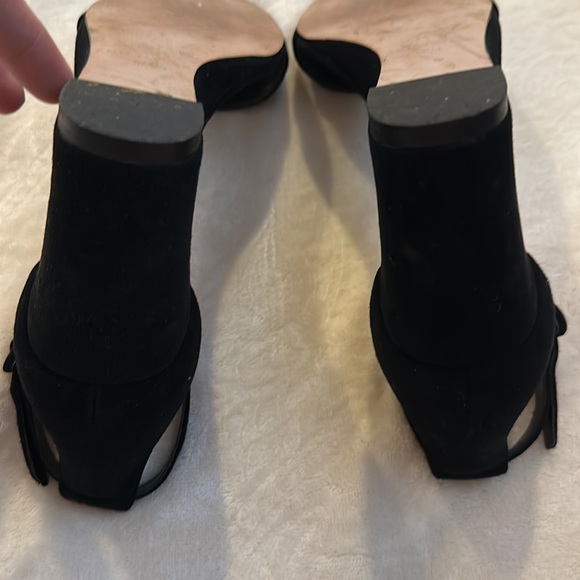 Ann Taylor black suede wedges size 6 - Picture 11 of 11